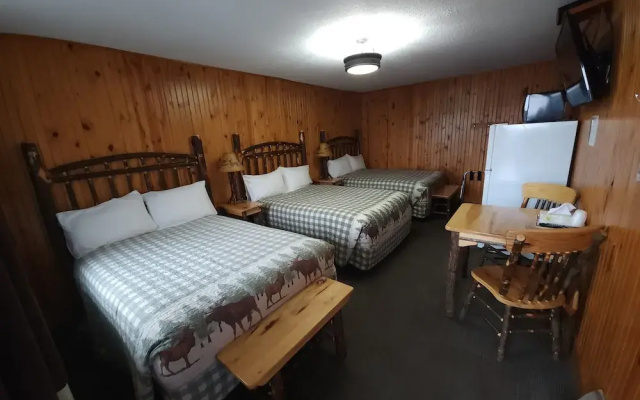 Outdoorsman Motel