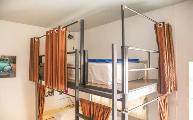 OYO 617 Tira Hostel chalong Phuket