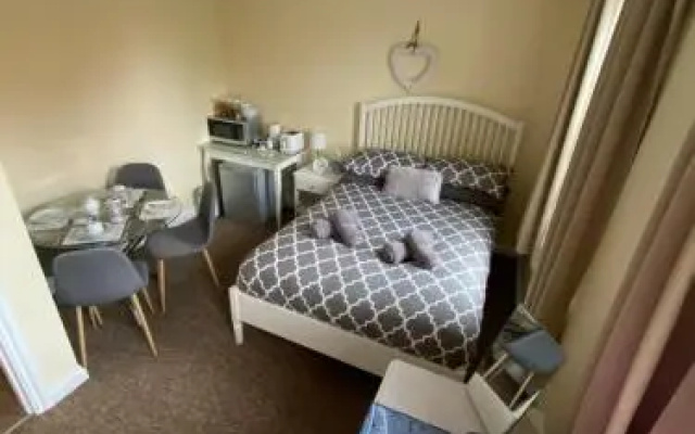 The Ashville Mews