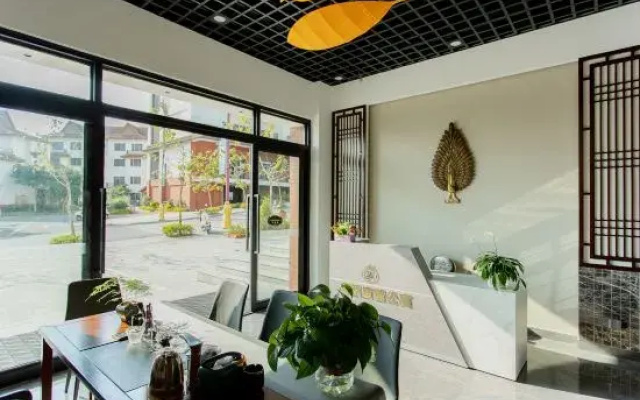 Jishu Holiday Apartment (Menghai Mengbala Store)