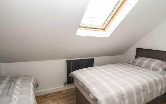 11 Seabreeze, Llandudno