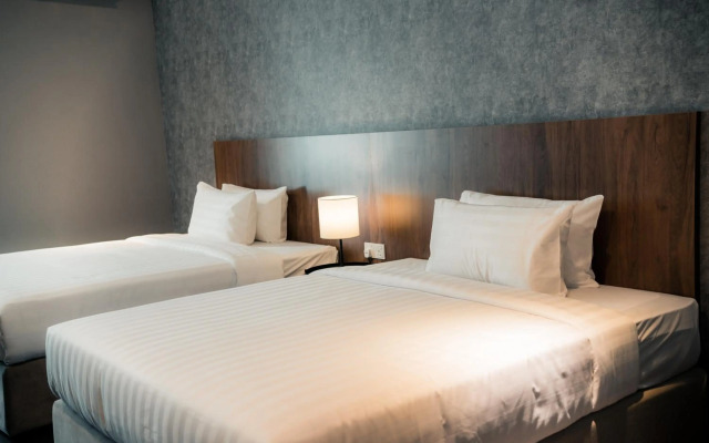 Avenue Garden Hotel
