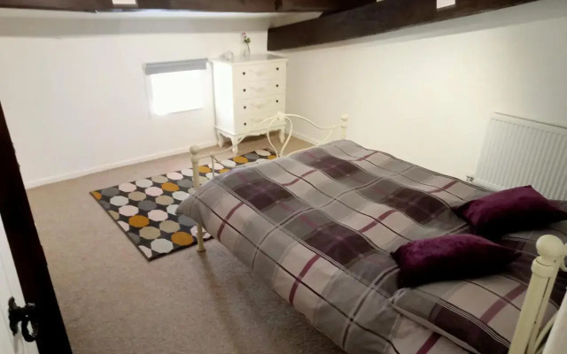 The Two Vines 2 Bed House in Chez Ravard