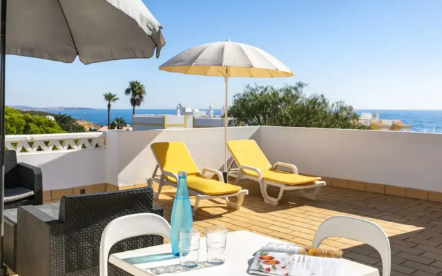 Seaside Apartment in Benagil With Terrace