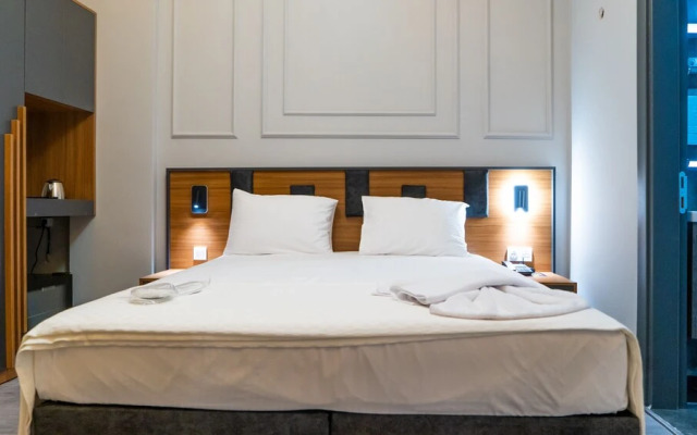 Grand Moon Hotel