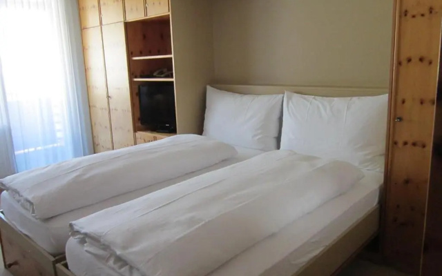 Studio im Hotel Des Alpes