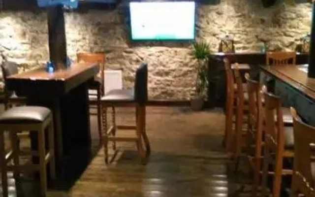 Hibernian Hotel