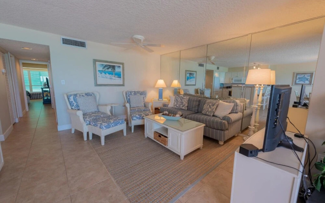Coquina Beach Club 204