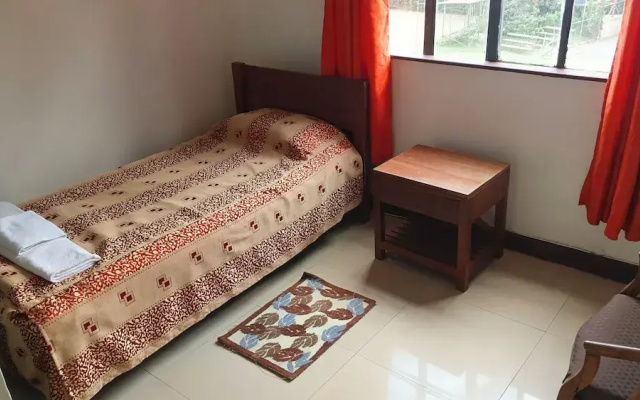Sadili Oval B & B