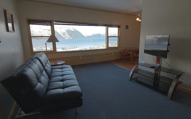 Glacier View Condo Suites