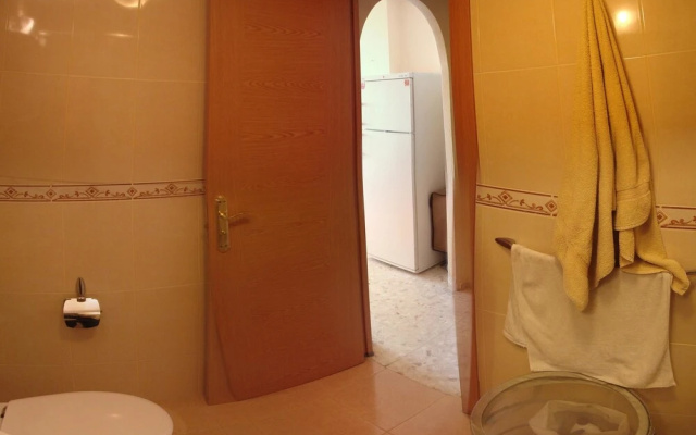 Apartment With one Bedroom in Fuengirola, With Wonderful sea View, Pool Access, Balcony - 10 m From the Beach
