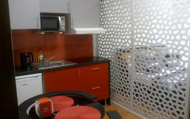 Metro-Apartment RNAL nº35375 AL-Chamada para a rede móvel nacional