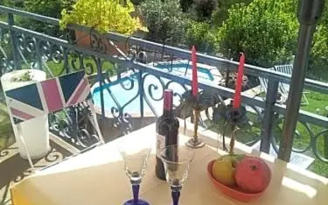 Le 37