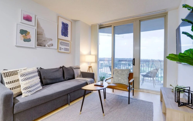 Spectacular 1 BR Condo at Ballston