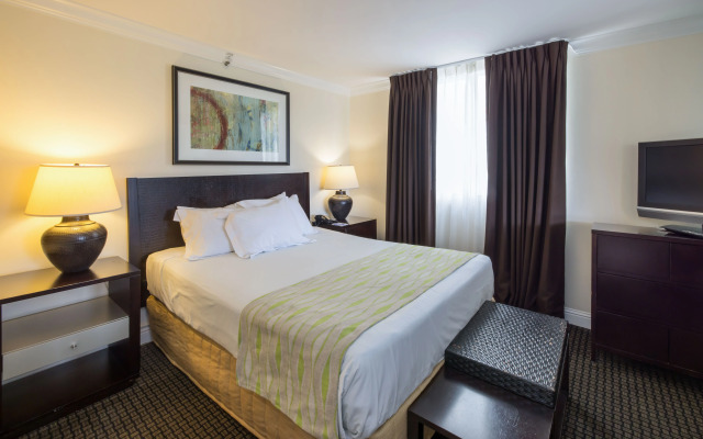 Regency on Beachwalk Waikiki by OUTRIGGER