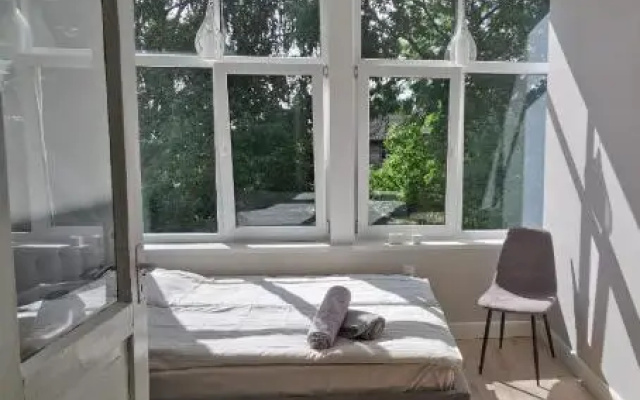Tolstoi Scandinavian 1 bedroom apartment + free parking