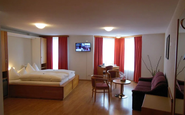 Hotel Alex