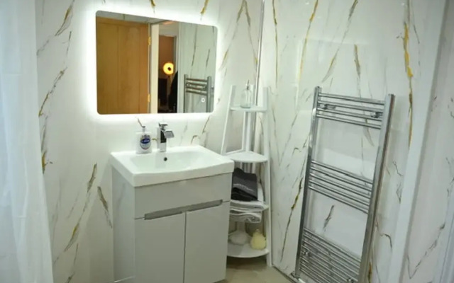 Watermead Retreat Bungalow