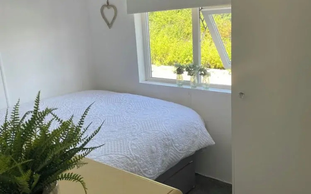 Private Chalet in New Quay With Stunning Views