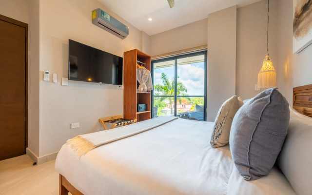 Kippal Bacalar Bedroom Balcony