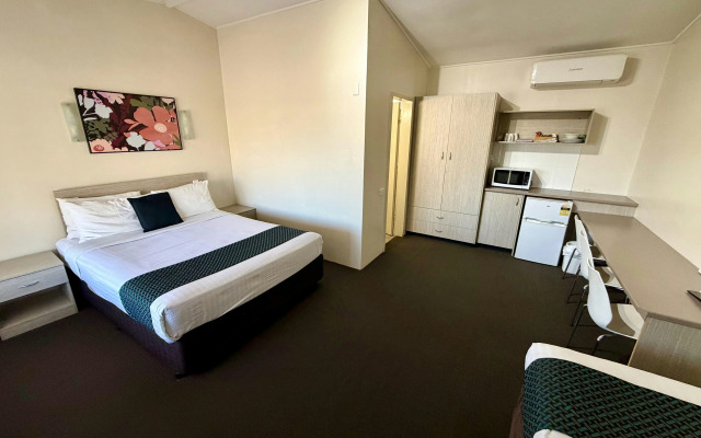 The Ashwood Motel