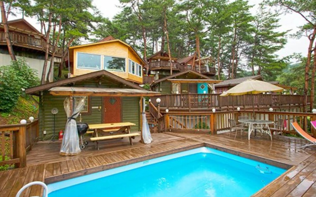 Hoengseong Fairy Tale Hut Pension(횡성 동화속오두막펜션)