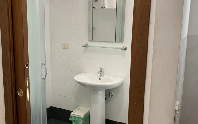 "2 pax Studio, Month to Month Lease, Utility Costs Included"