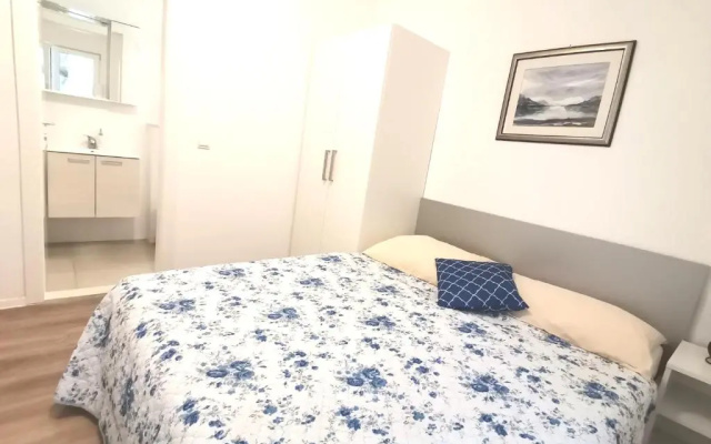 Top 10-1 bedroom apt/terrace
