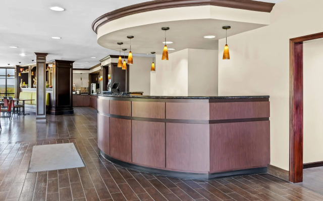 Comfort Suites Edinboro