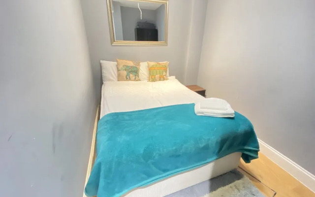 Impeccable 2-bed Apartment in Central London