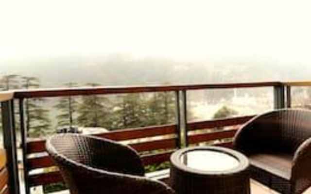 Season Hotel