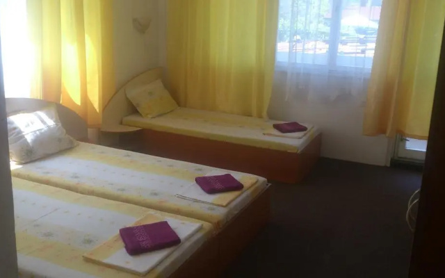 Svetla Guest House