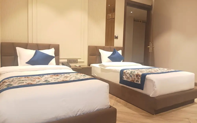 Qotel Signature Coleman Janakpuri