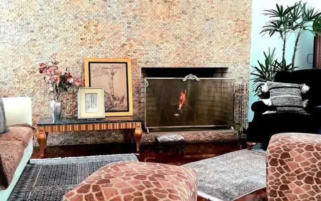 Ana Frank Boutique Hotel