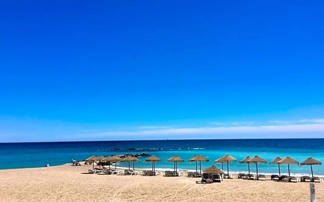 ViNALUX RESORT