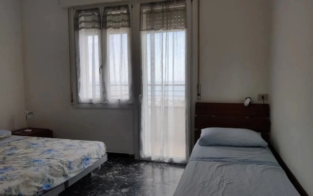 Cozy Accommodation With sea View Terrace