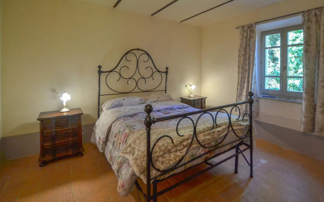 Beautiful Apartment in Cetona With 2 Bedrooms and Wifi