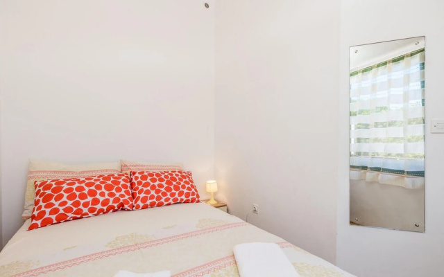 Beautiful Home in Potocnica With Wifi and 1 Bedrooms
