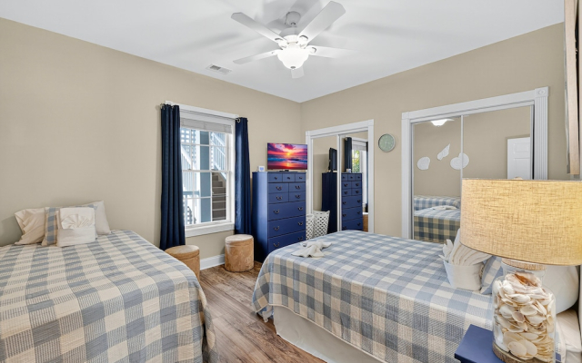 Magnolia Pointe Luster Leaf 4882-202