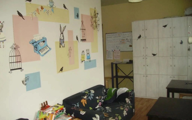 Titmouse House Hostel