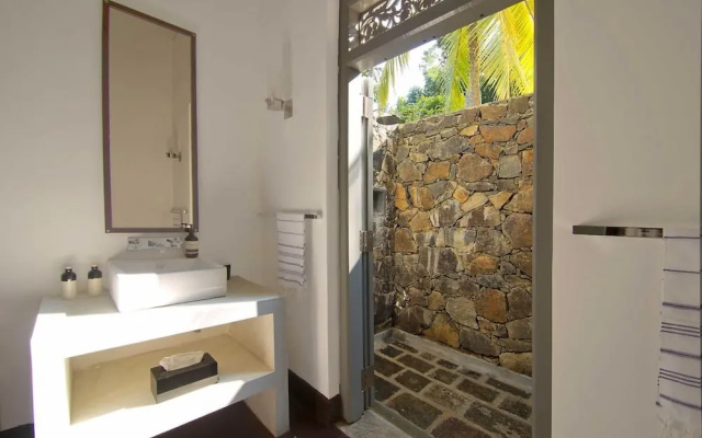Dutch Colonial Period Villa In Contemporary Style