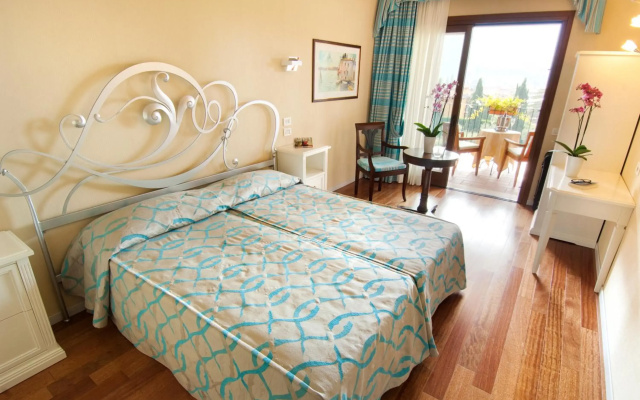 Villa Madrina Lovely and Dynamic Hotel