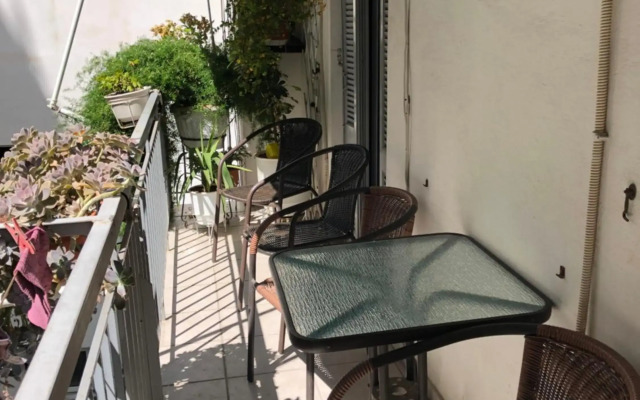 Anna Apartment in Kypseli