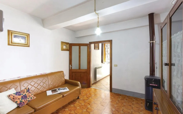 Stunning Apartment in Bagni di Lucca LU With 1 Bedrooms