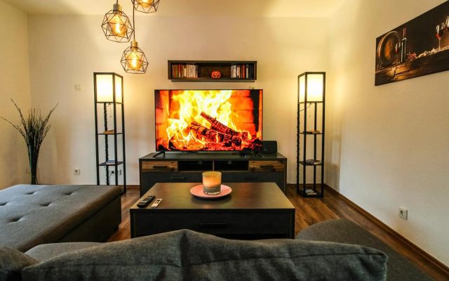 Moderne FeWo SKY Netflix Terrasse Burgblick Boxspringbett Waschtrockner