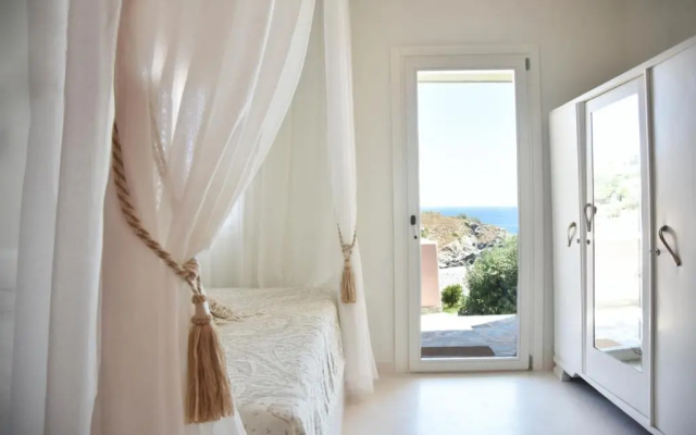 Elefthia Syros Junior Suite