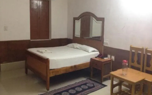 Kailash Resort - Ecr