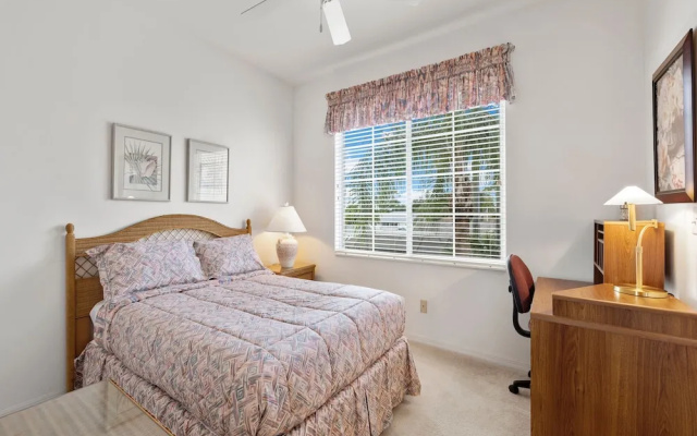 Glen Manor 14-202 by Vtrips