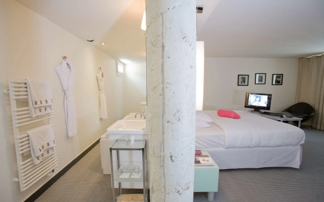Kube Hotel Paris