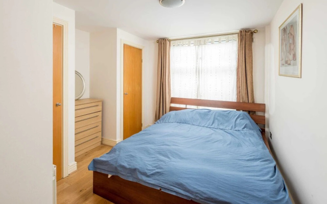 ALTIDO Homely 1-bed Flat in Queensway, West London